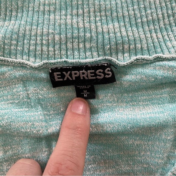 Bundle of Express V-Neck Lightweight Sweaters - Picture 4 of 7